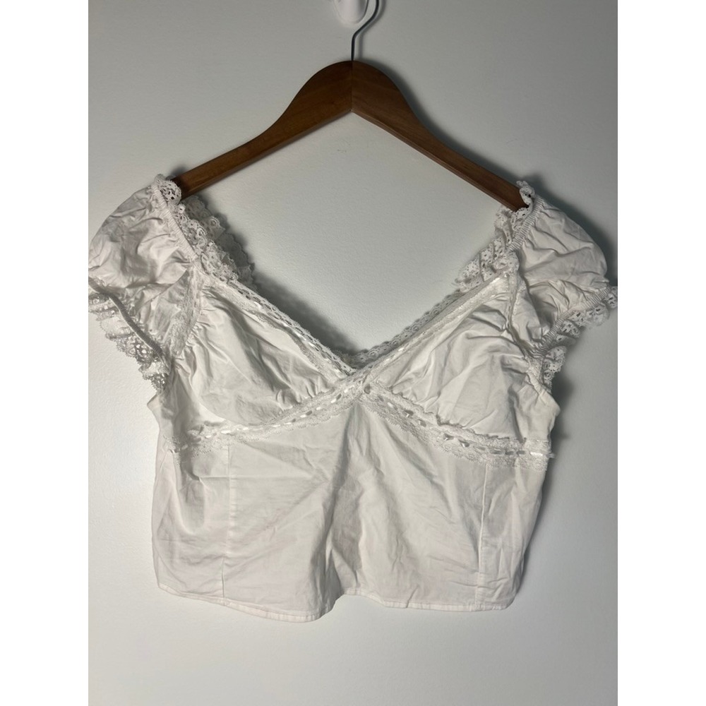 LA Hearts Wm Med White Lace Trim V-Neck Crop Top Side Zip Cottagecore Coquette‎